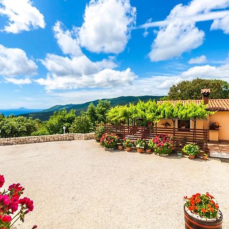 Holiday Home Lana Labin  Luaran gambar