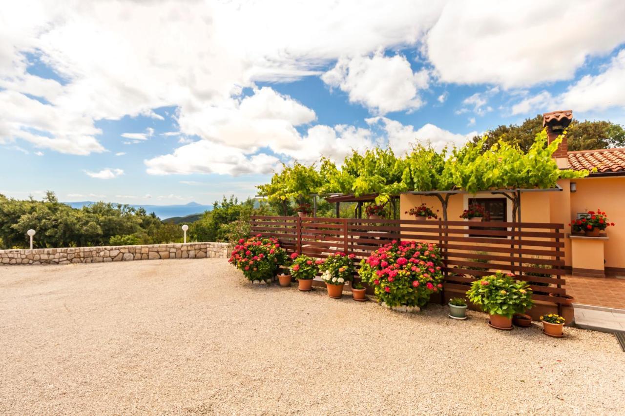 Holiday Home Lana Labin  Luaran gambar