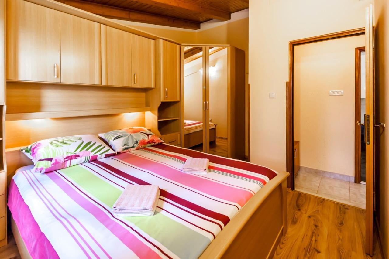 Holiday Home Lana Labin  Luaran gambar