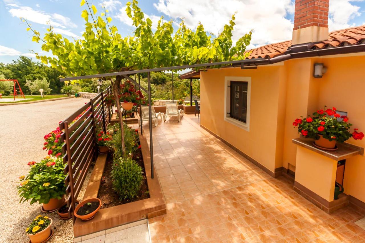 Holiday Home Lana Labin  Luaran gambar