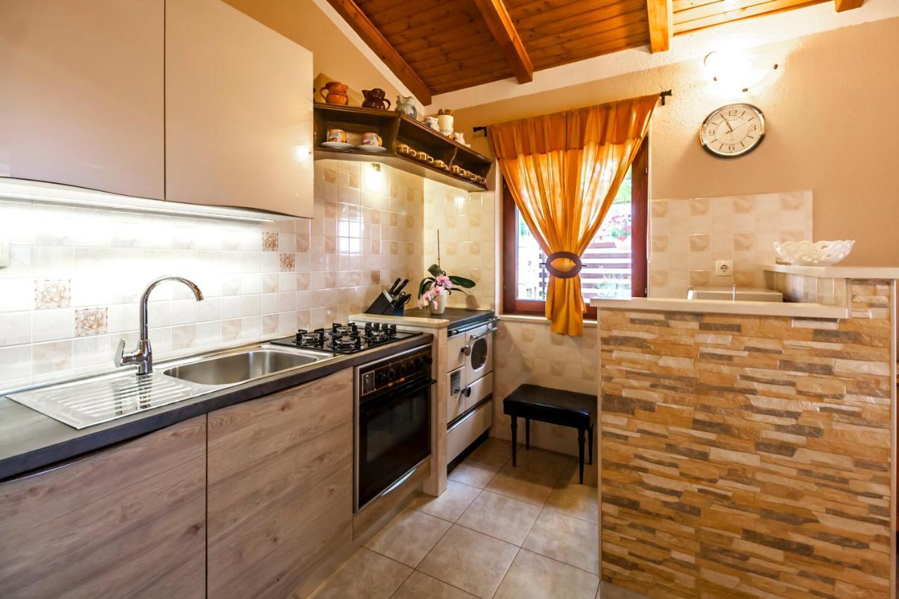 Holiday Home Lana Labin  Luaran gambar